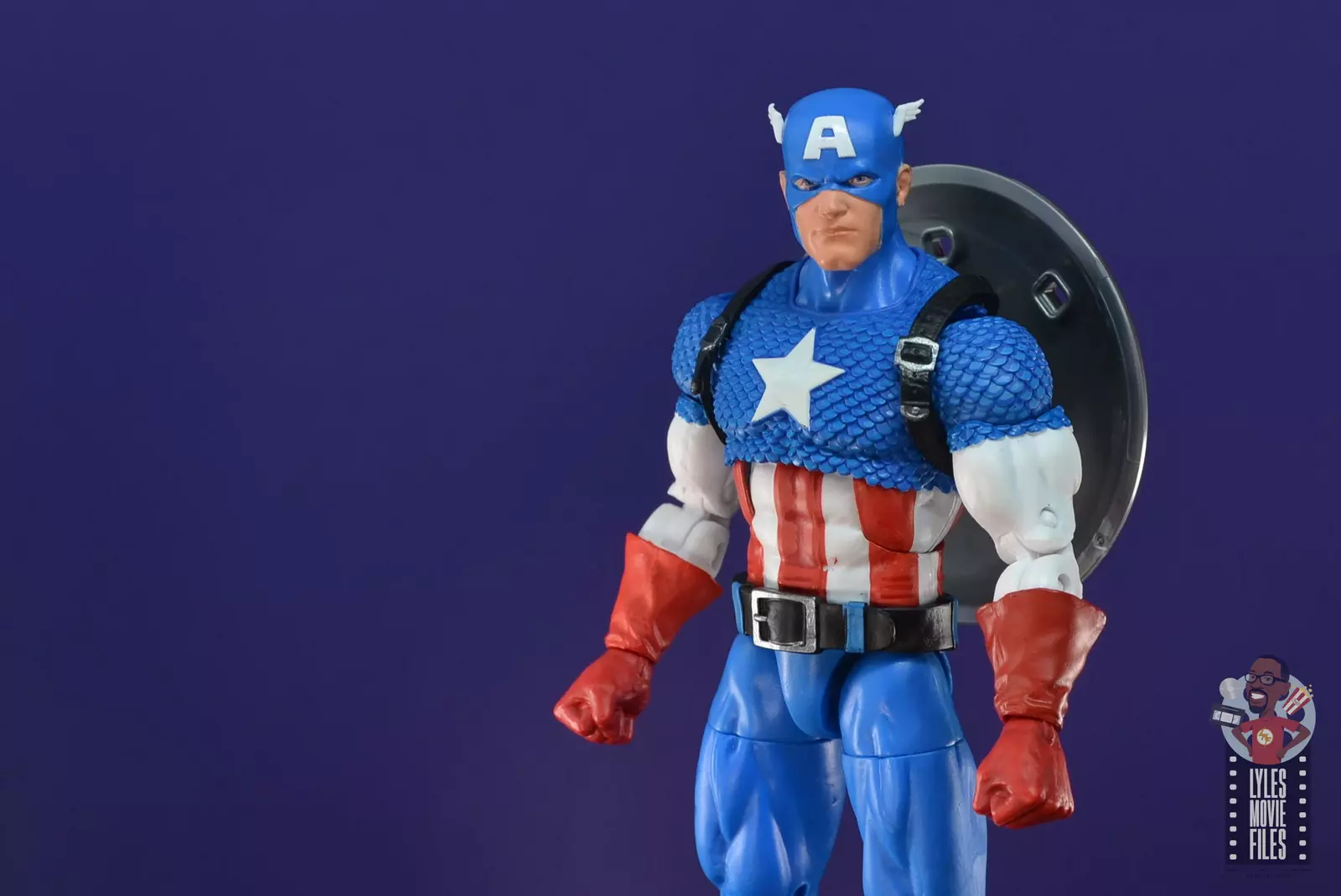 Marvel Legends 20th Anniversary Captain America review - Lyles