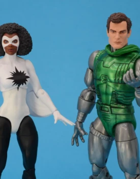 marvel legends captain marvel and doctor doom review - main pic